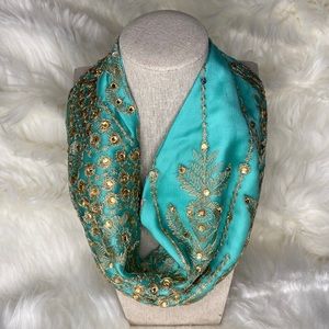 Necklace scarf